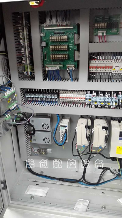 ���۶������HTC2050i����б��܇